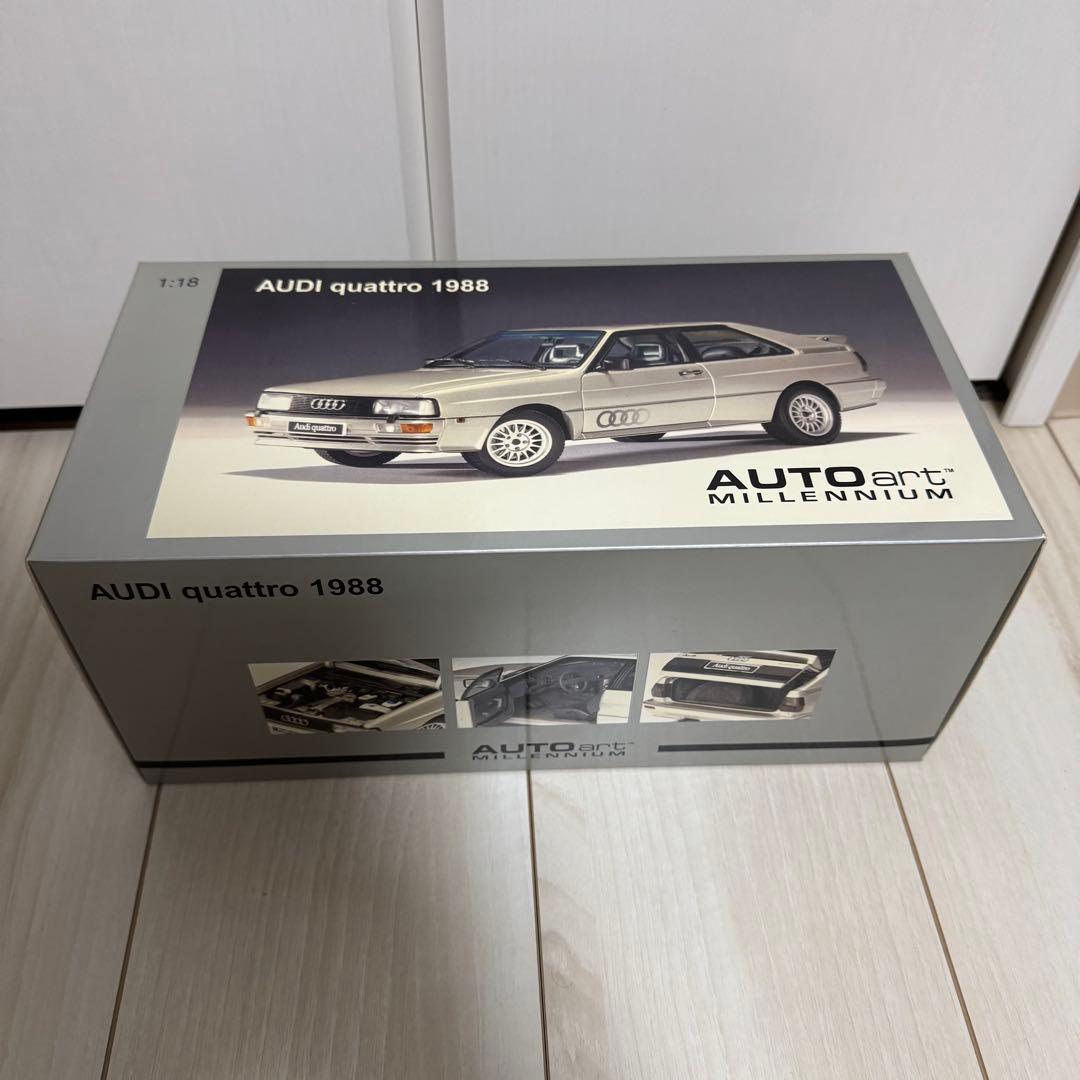 ミニカー AUTOart Audi sport Quattro 1988 1/18