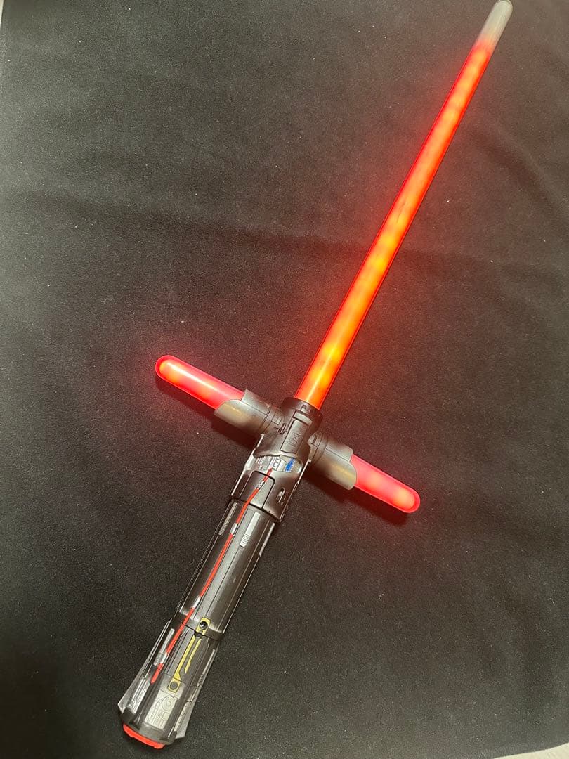 ※最終価格　スター・ウォーズ　フォースFXライトセーバー　カイロ・レン ハズブロ