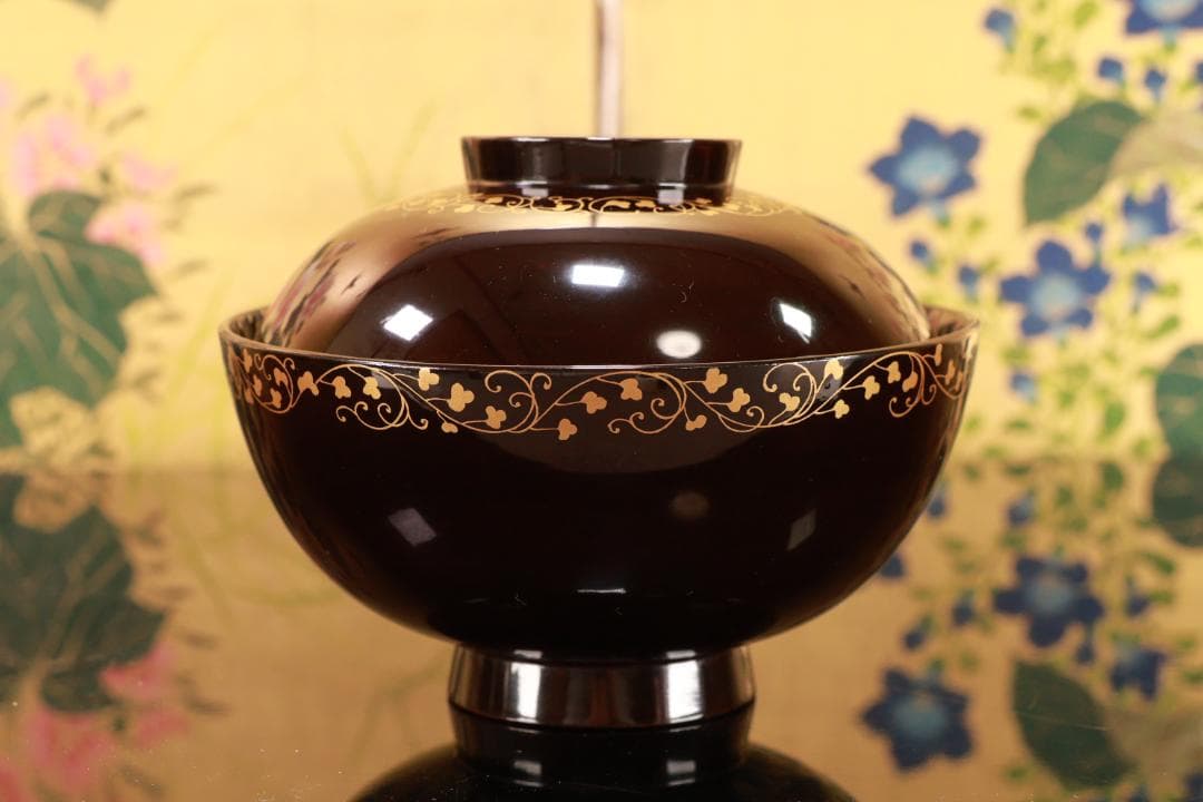 BK425　時代輪島塗　図替り　貝尽くし図金蒔絵　吸物椀　五客　木製 懐石 菓子