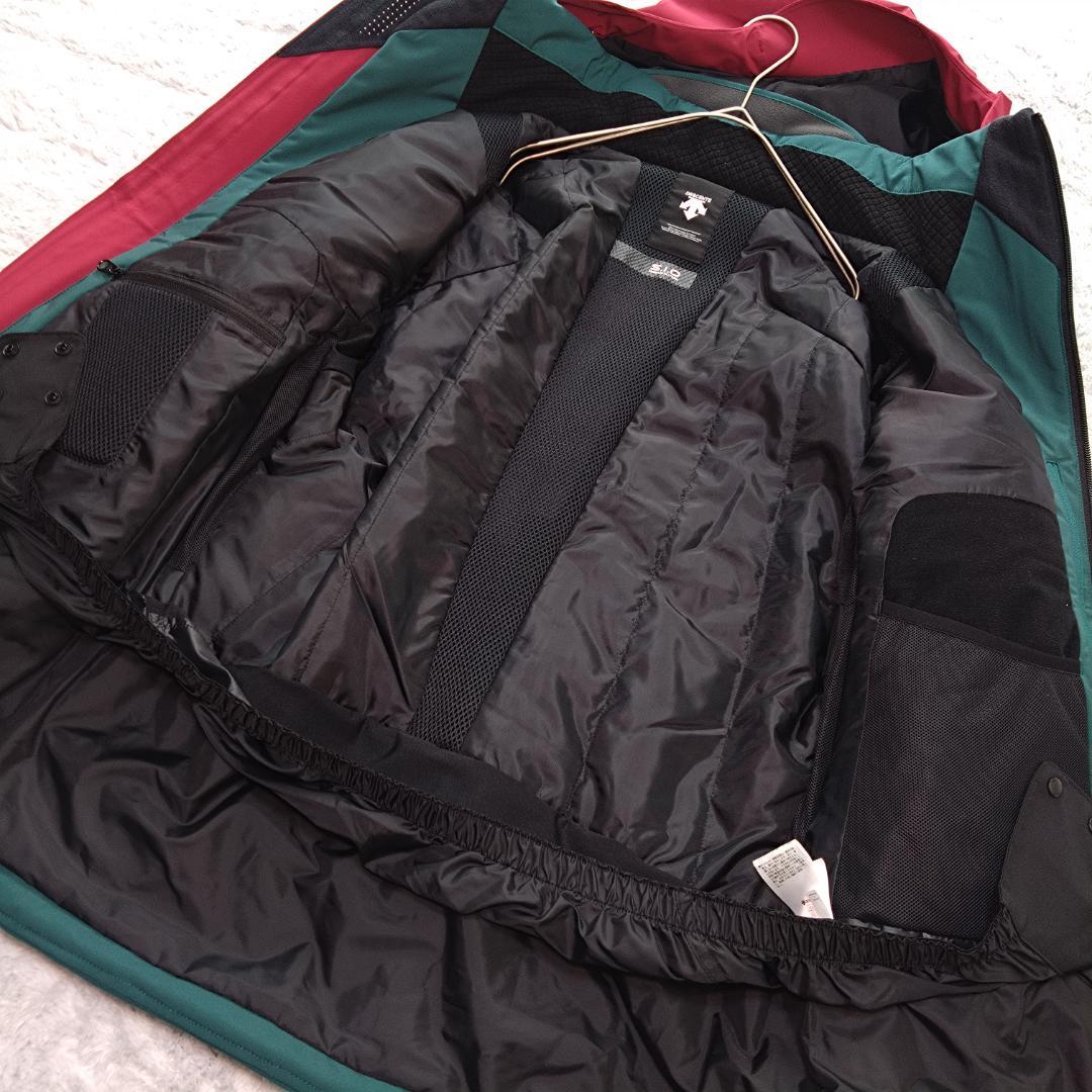 さ*と様 極美品デサント、大きいＬ、高機能、ポケット多数、脇下ベンチレーション、