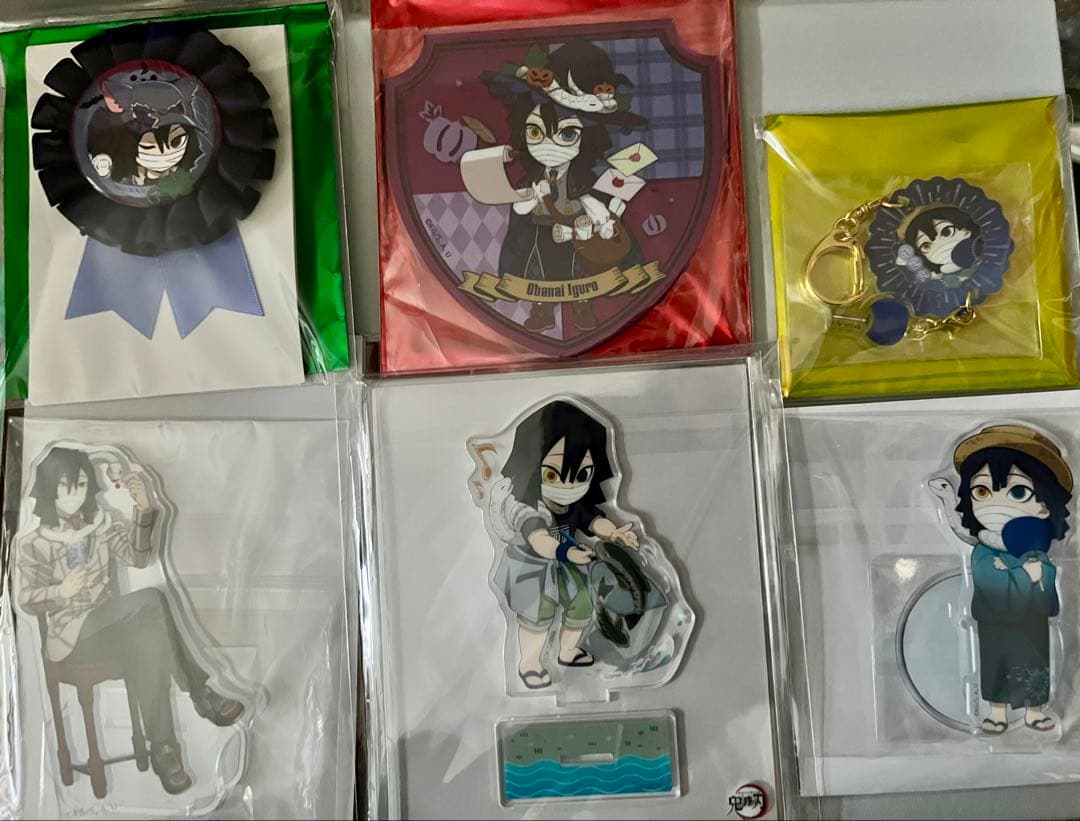 鬼滅の刃 伊黒小芭内 アクリルスタンド 缶バッジ 午年 アクリルパネル