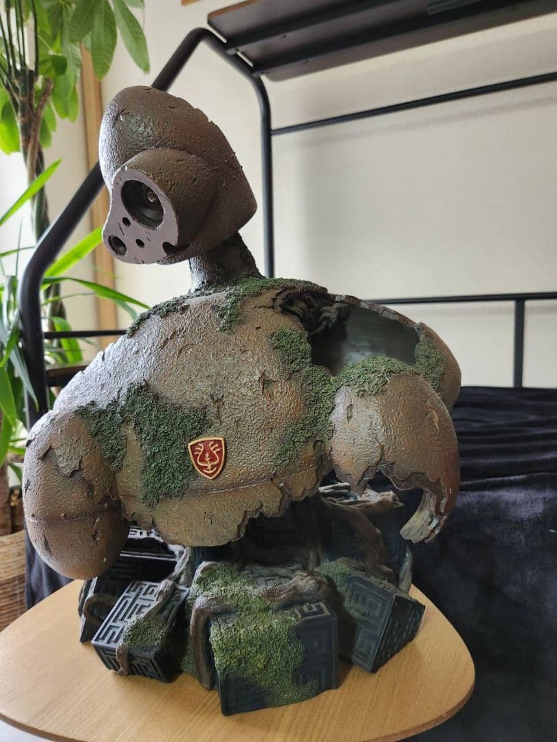 天空の城ラピュタ　巨神兵　プランター　置物　ロボット兵