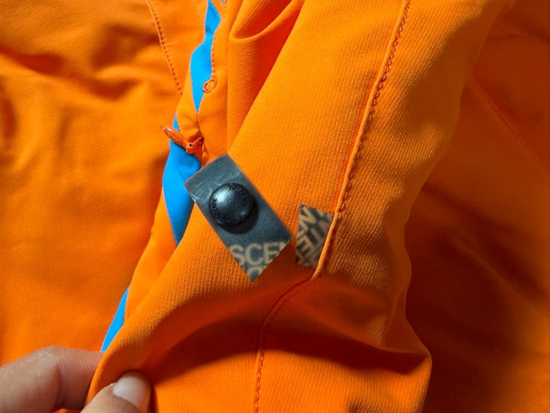 スキーウェア　上下セット　Lサイズ