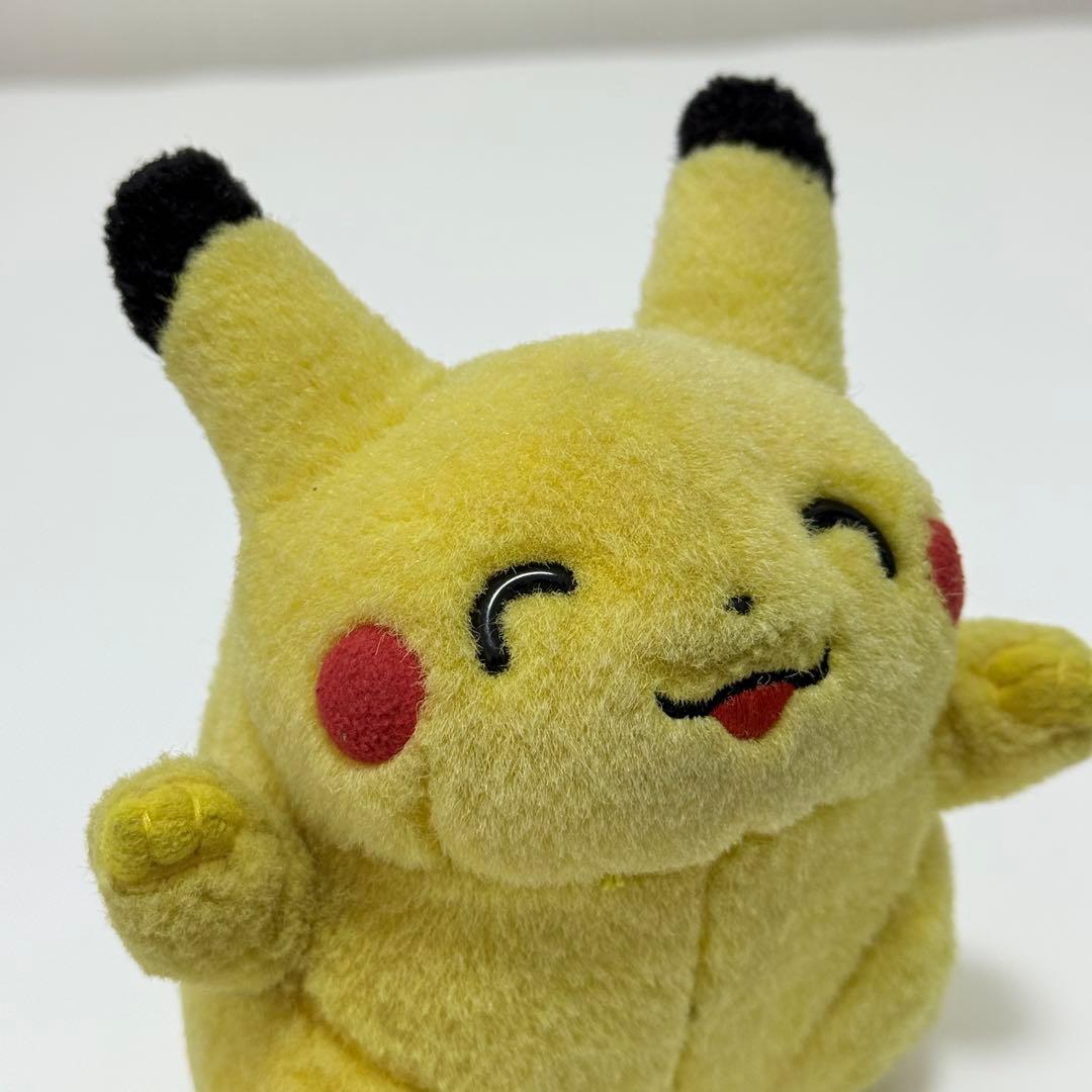 初期ピカチュウ バンザイ ぬいぐるみ