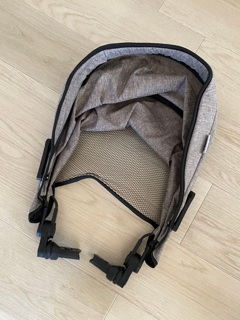 【美品】BTM 子供用三輪車　4in1 ベージュ