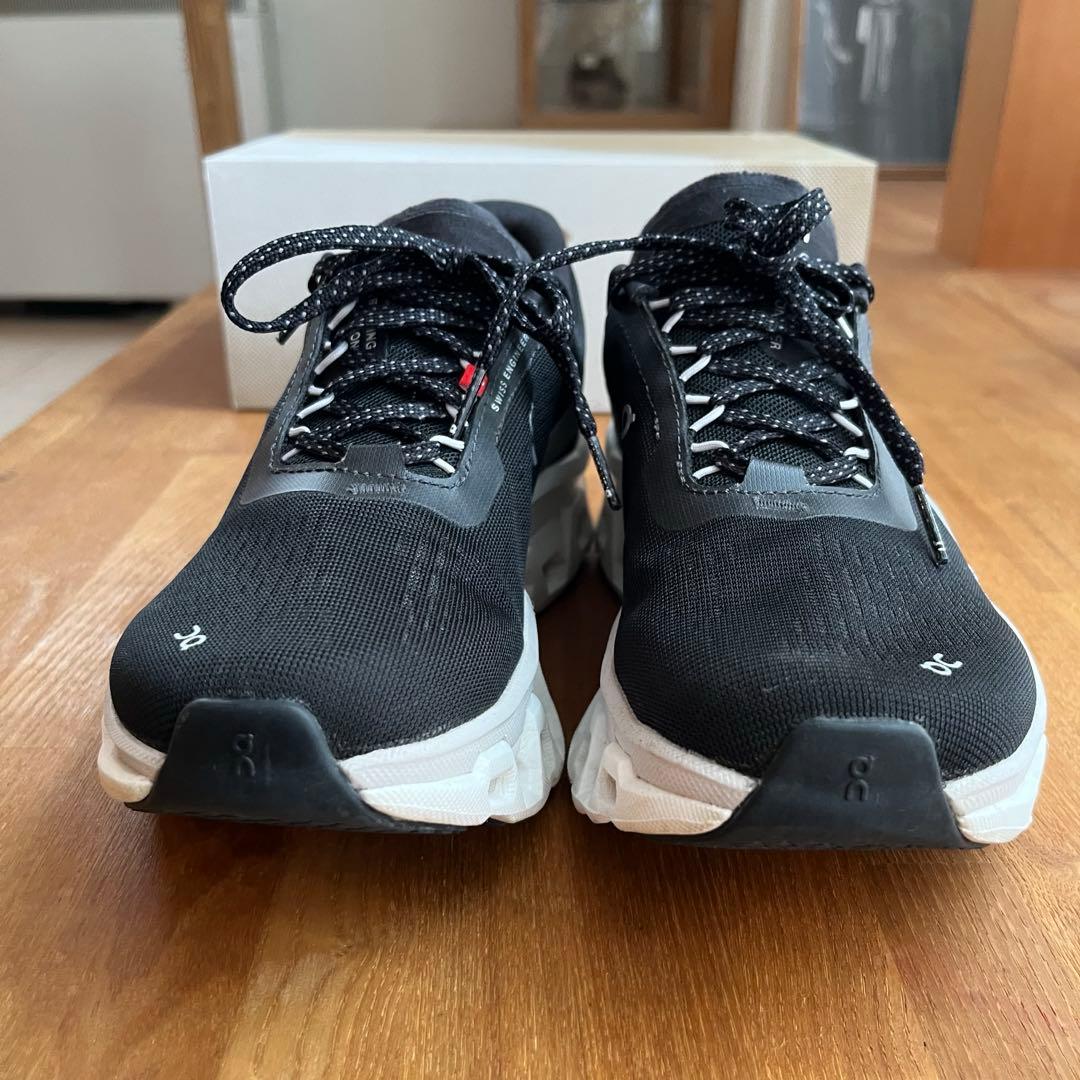 クラウドモンスター2 ON ランニング ブラック 23.5cm