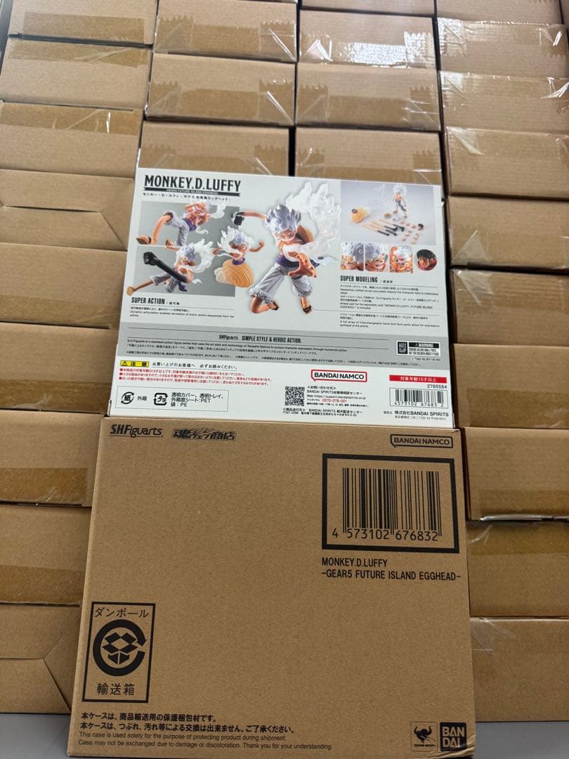 S.H.Figuartsルフィ五档 ワンピース エッグヘッド編表情パーツ付@-@