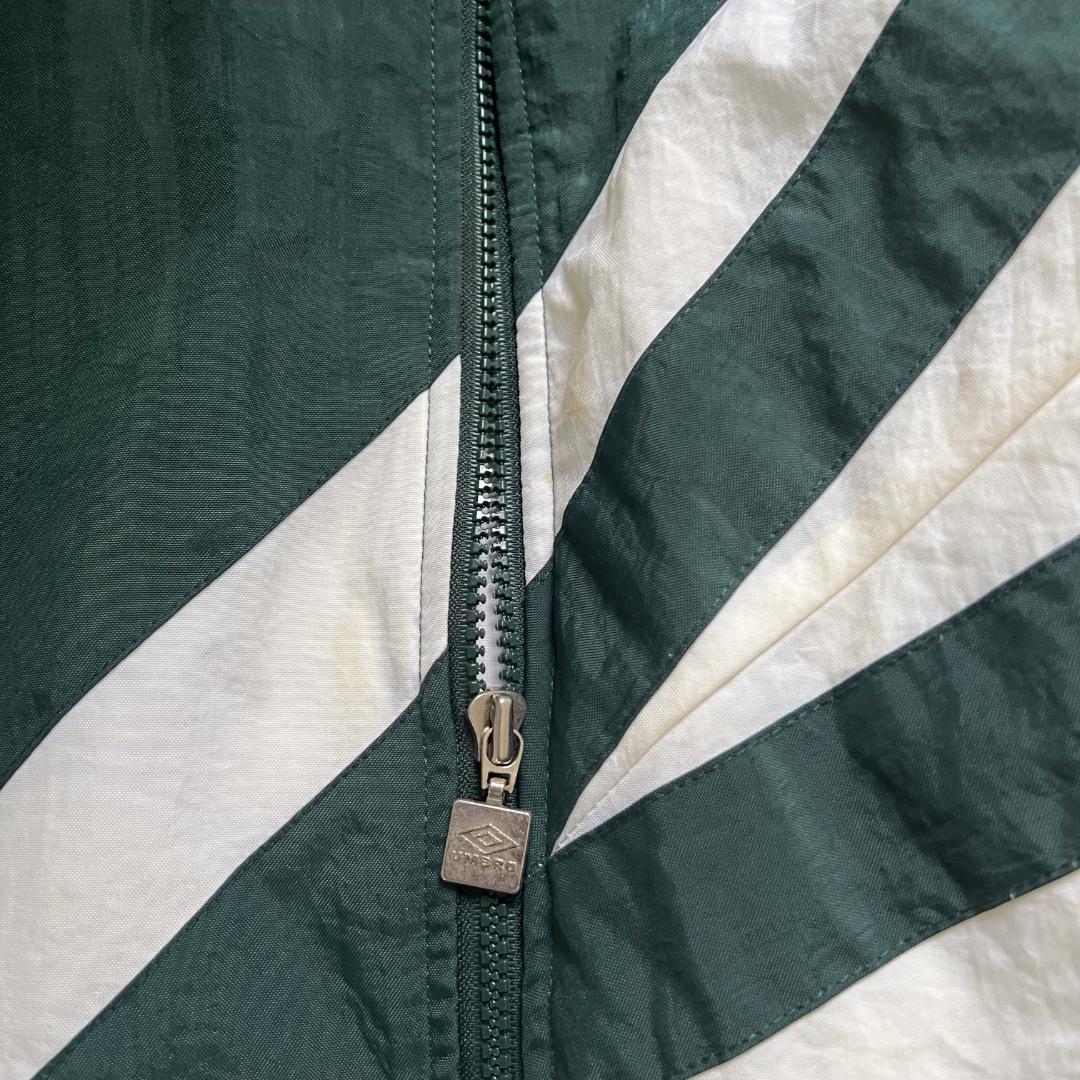 【umbro】フィールドジャケット size Mですがbigsizeです。