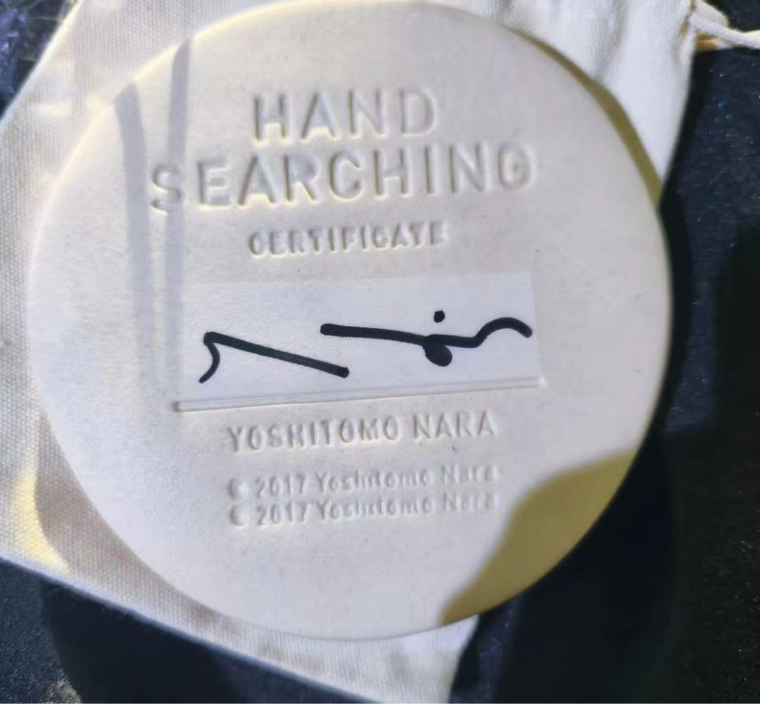 奈良美智「HAND SEARCHING」限定フィギュア