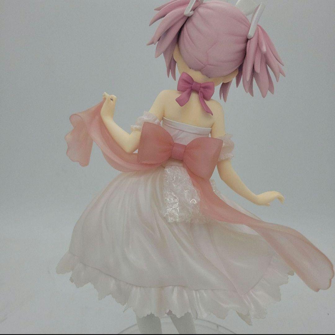 【箱変形あり】鹿目まどか　うさみみver. 1/4スケールフィギュア