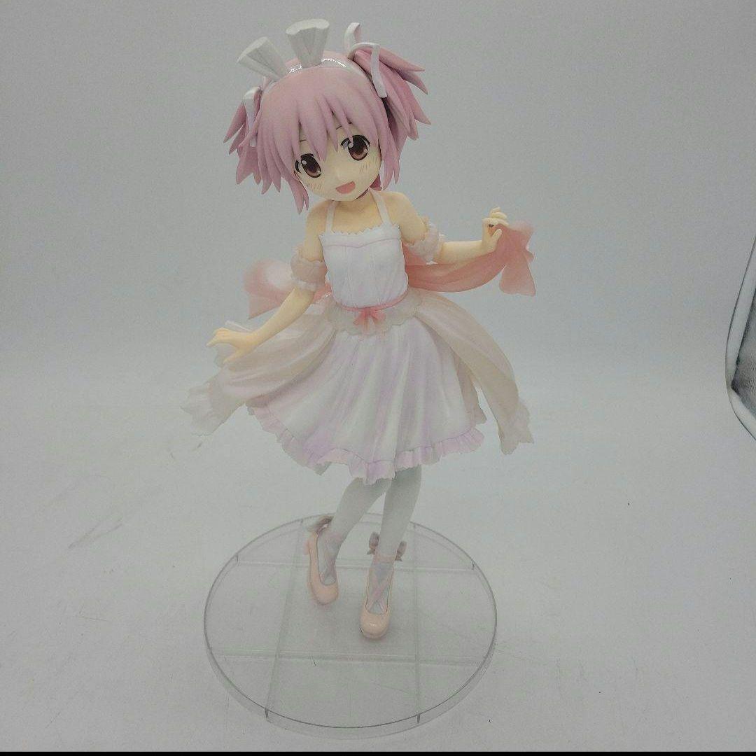 【箱変形あり】鹿目まどか　うさみみver. 1/4スケールフィギュア