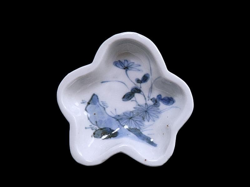 古伊万里　染付　岩に菊の図　梅型変形皿　豆皿　E585AS-CQy