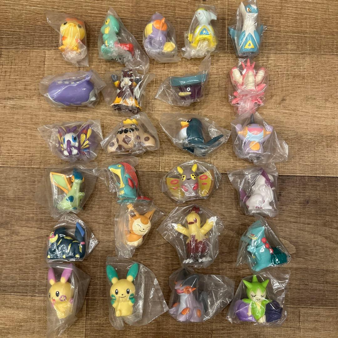 色ちがいポケモンキッズ 特製BOX 25体 指人形 色違い
