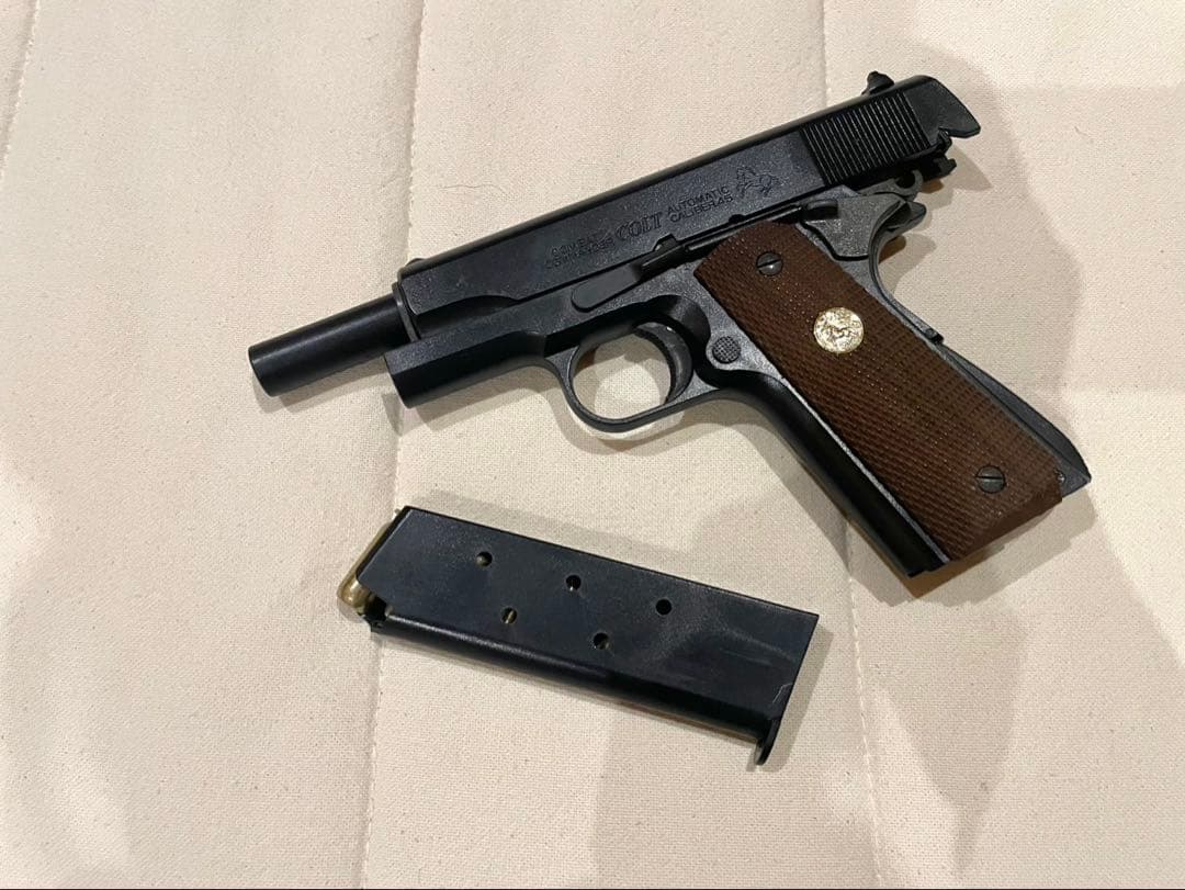 東京マルイ 造るモデルガン コンバットコマンダー 1911 プラスチック