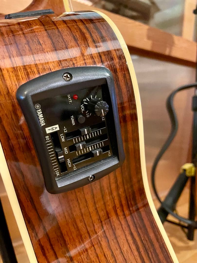 値下げします:YAMAHA FGX730SC アコースティックギター中古
