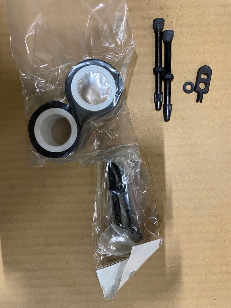 FFWD F4D ディスク用カーボンホイール　シマノ11速　※ホイールバック付き