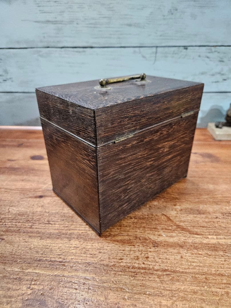 JAPAN ANTIQUE 古い木の小箱 天然木製 無垢 小物入れ 大正～昭和期