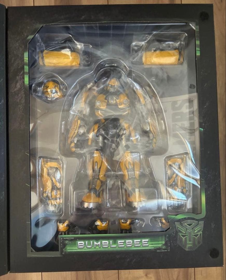 バンブルビー　threeA トランスフォーマー　ビースト覚醒　threezero