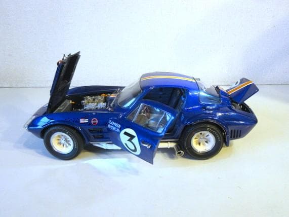 特価 exoto 1/18 コルベット Grand Sports Sebring