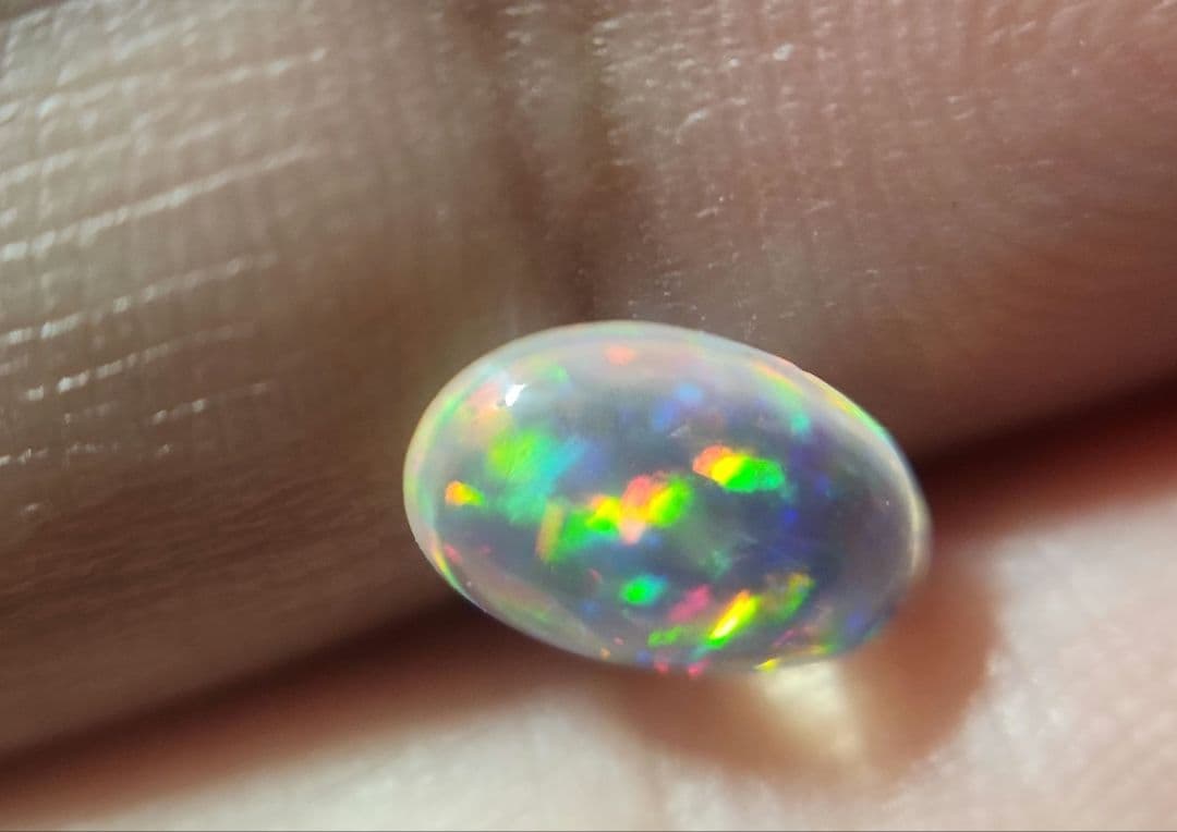 天然ウォーターオパール 0.668ct