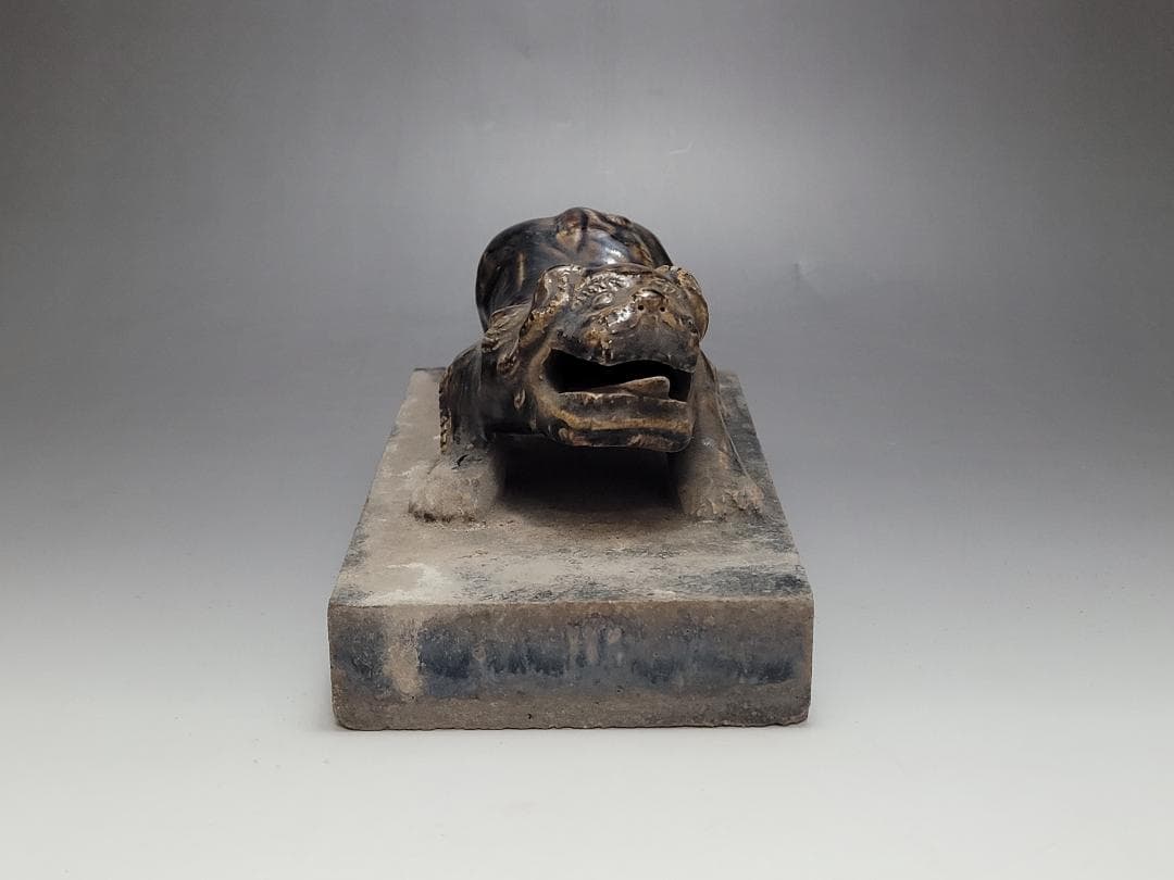 黑釉 神獣型 文鎮 元明時代 幅約23.1cm