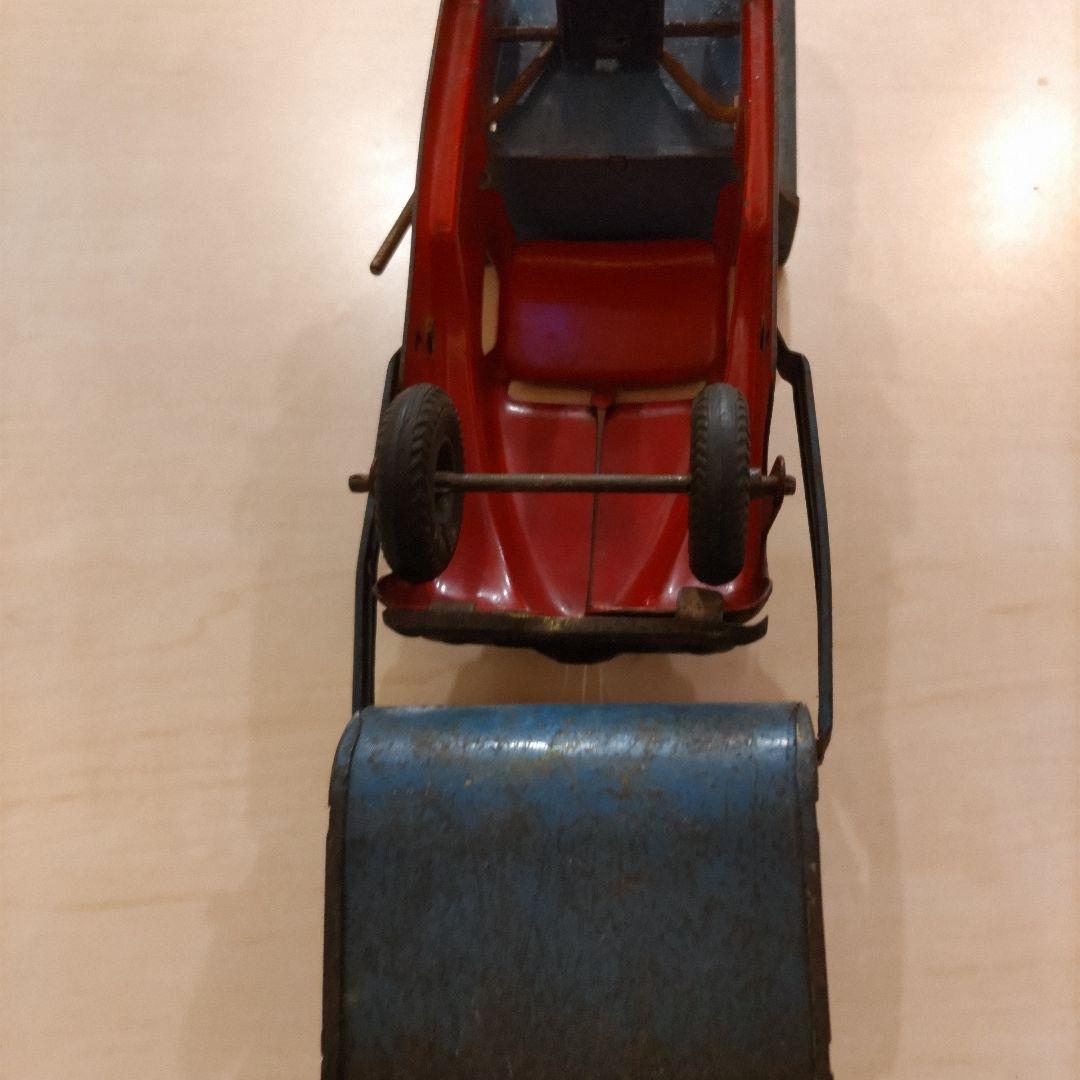 ブリキトラック