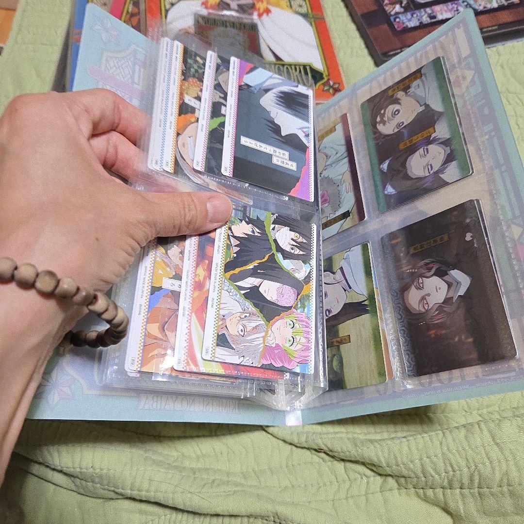 141 鬼滅の刃 ウエハースカードファイル６個セット＋ウエハースカード入り