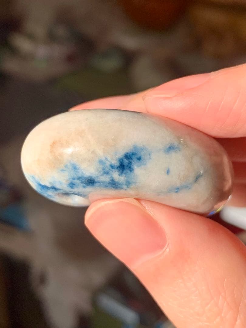 最上級　茄子紺　入りコン沢青翡翠　勾玉　糸魚川翡翠　コン沢勾玉　ひすい　ヒスイ