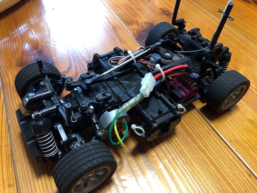 フタバ2PL-2.4Gプロポセット搭載、タミヤM05ミニクーパー赤