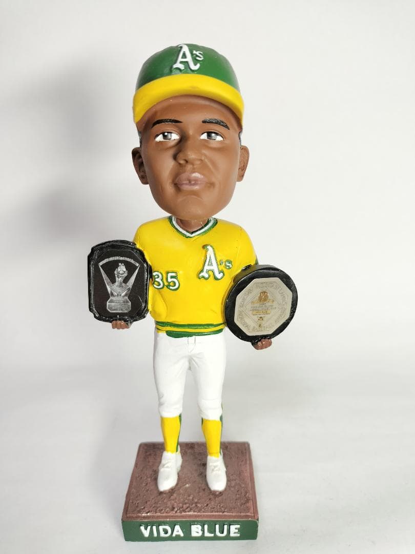 ヴァイダ・ブルー／”サイヤング賞＆MVP” ボブルヘッド人形 (2024）