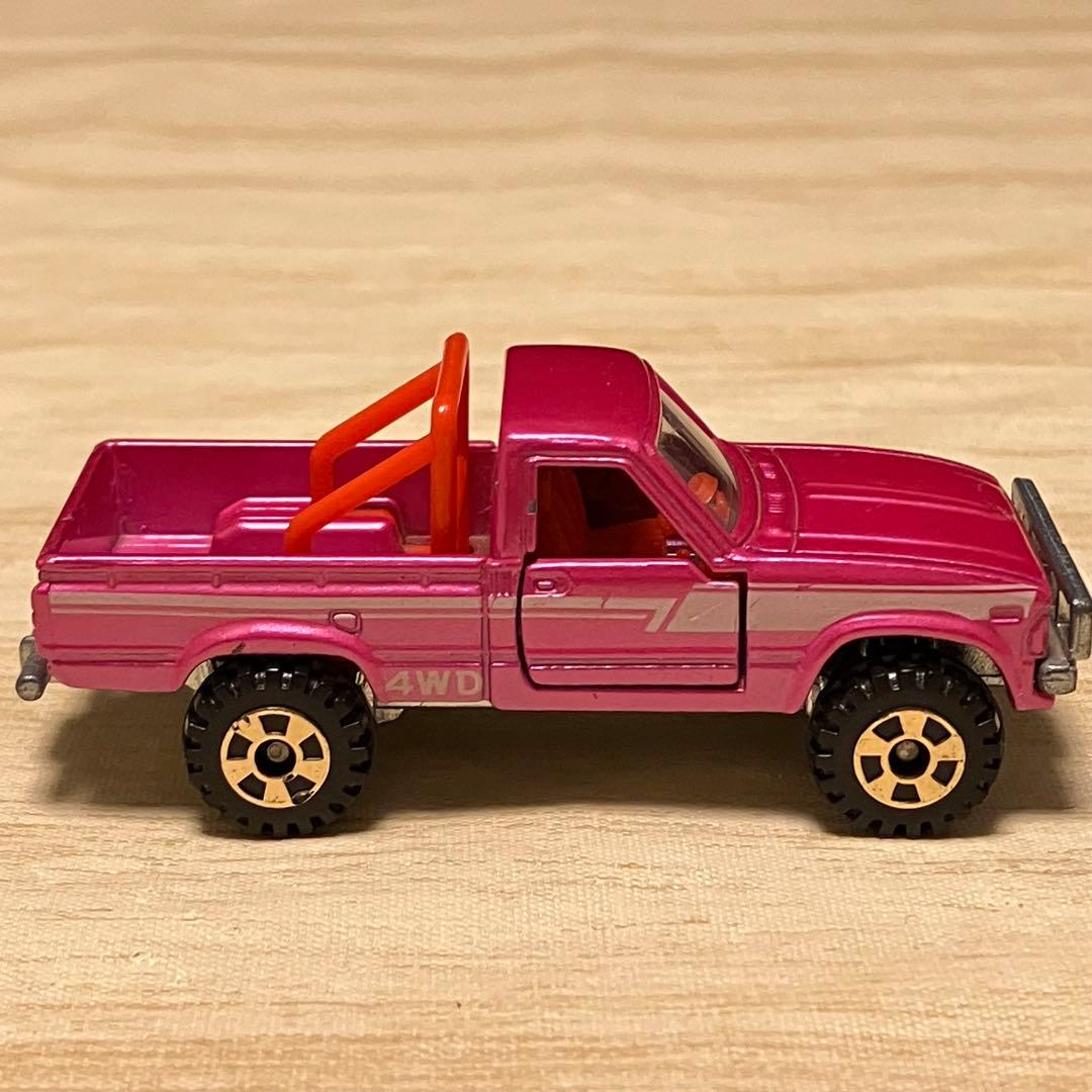 トミカ トヨタ ハイラックス 4WD No.61 1/62