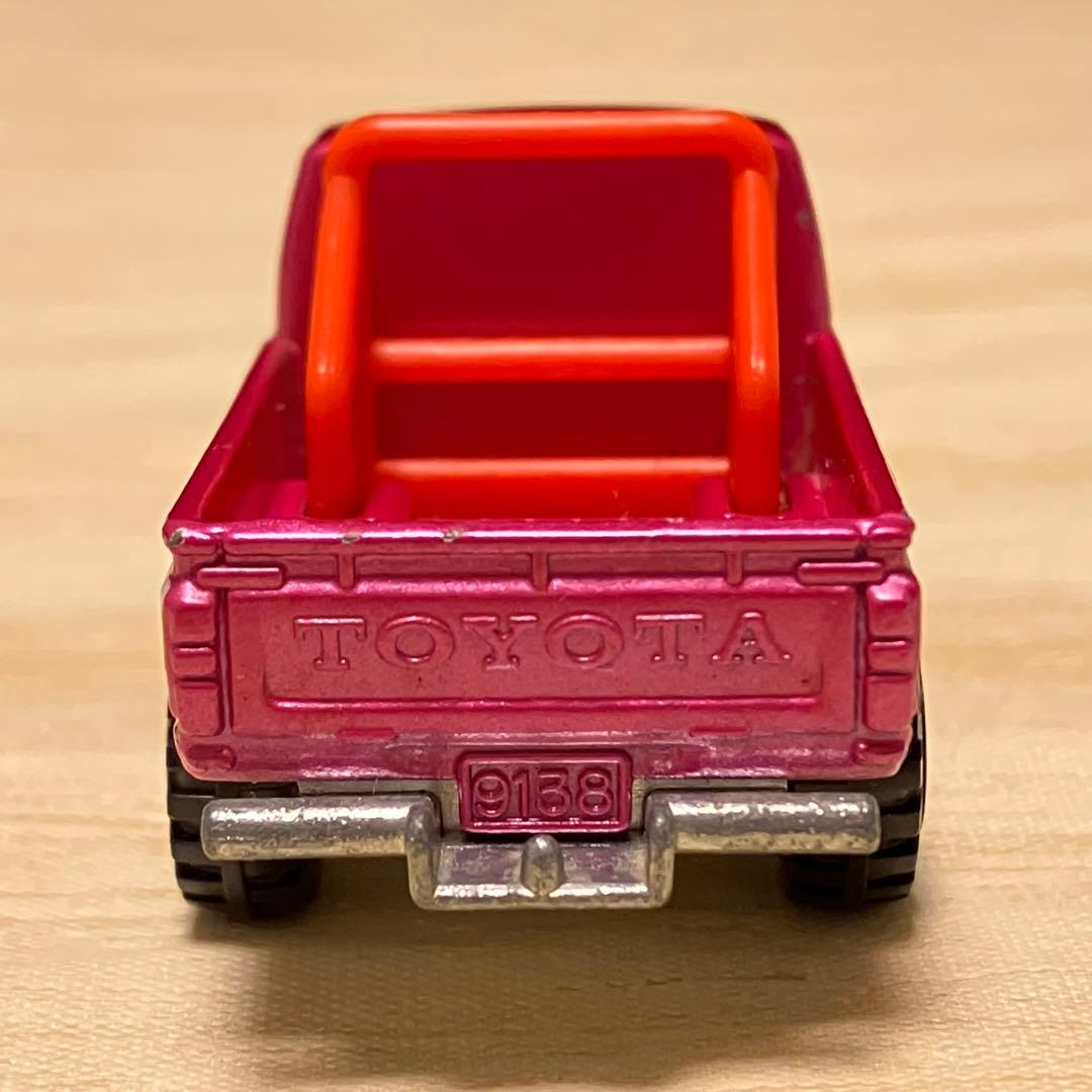トミカ トヨタ ハイラックス 4WD No.61 1/62