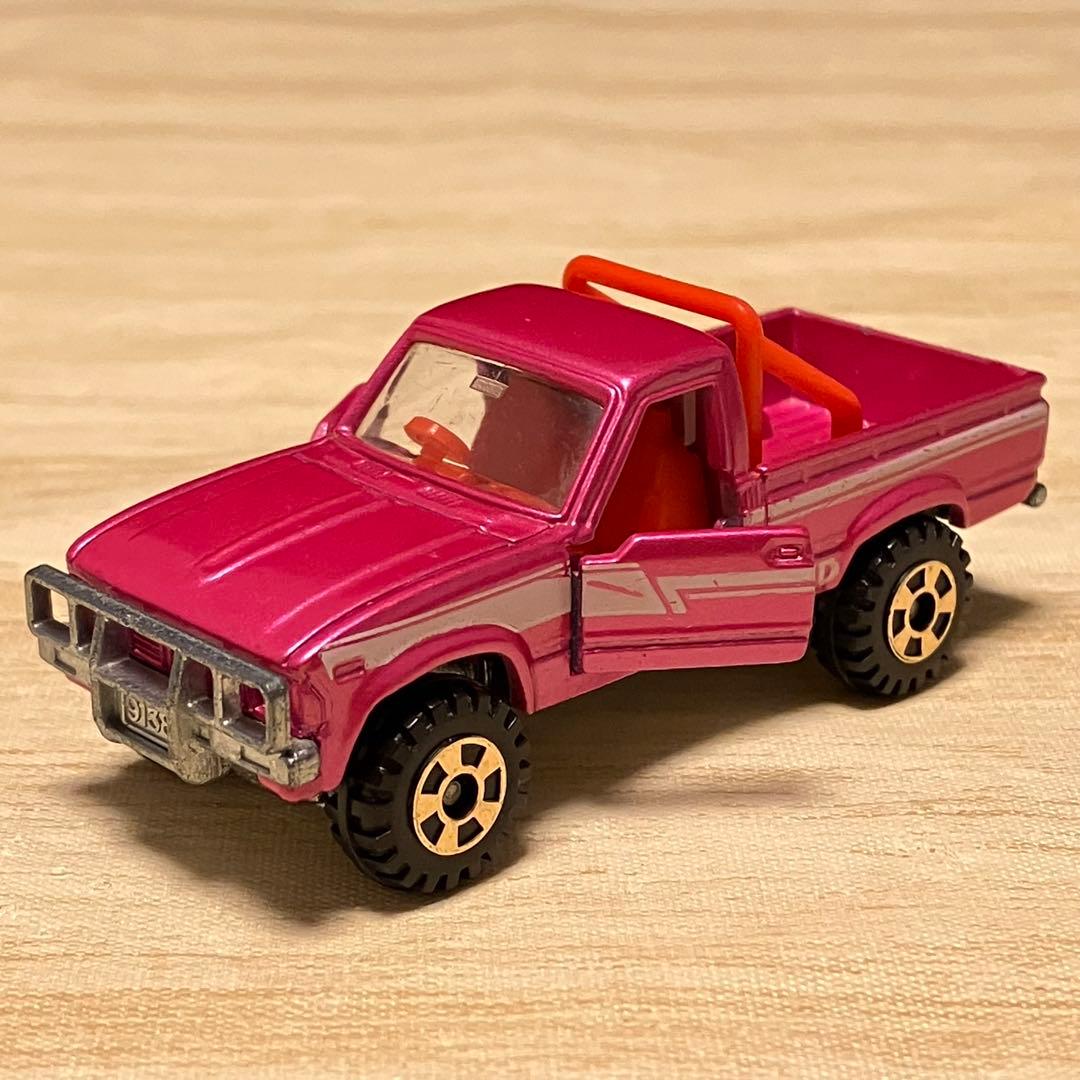 トミカ トヨタ ハイラックス 4WD No.61 1/62