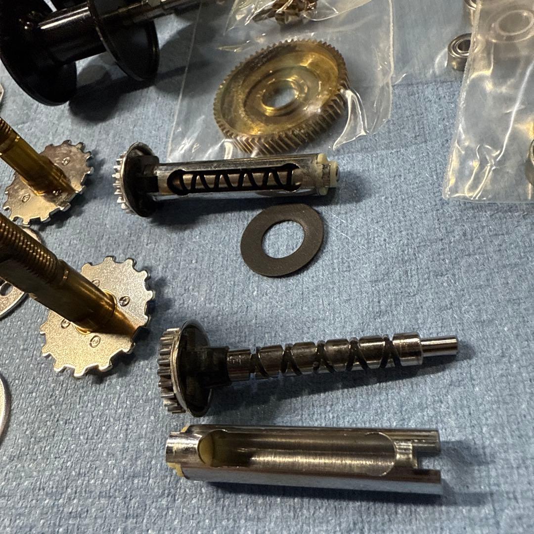 ABU アンバサダー2500c中古パーツ補修用に　セット