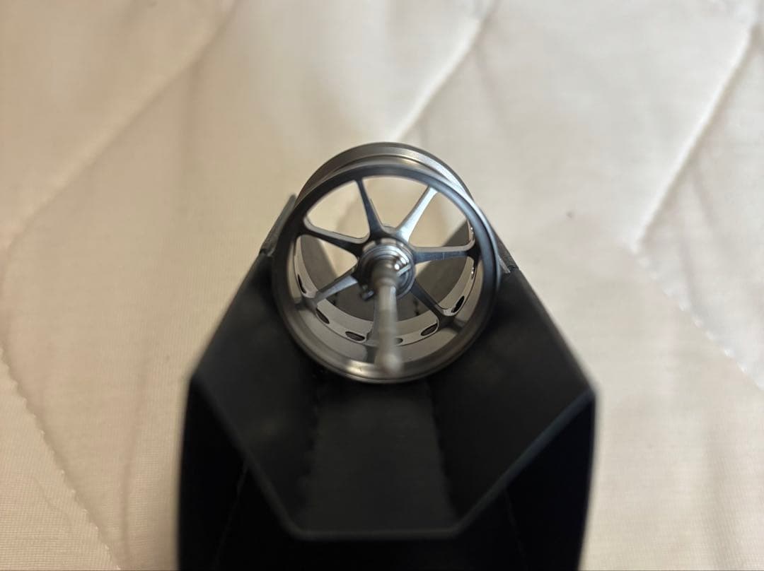 アベイル　マイクロキャストスプール　23CNQ16R ガンメタ　カルコンbfs