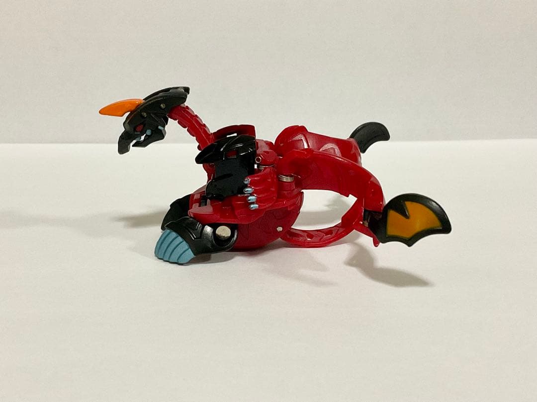 ノヴァヘリオス　スペシャルカラー仕様　560G 爆丸拡張パック