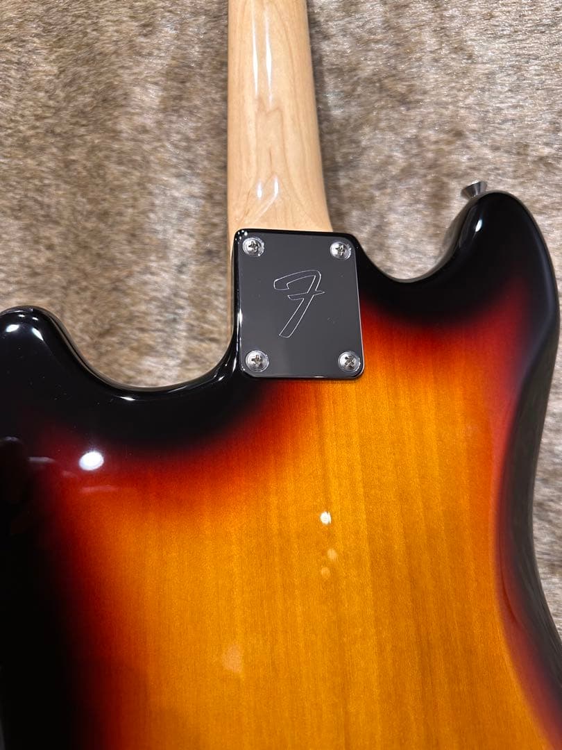 Fender FSR Traditional 70s Mustang 限定モデル