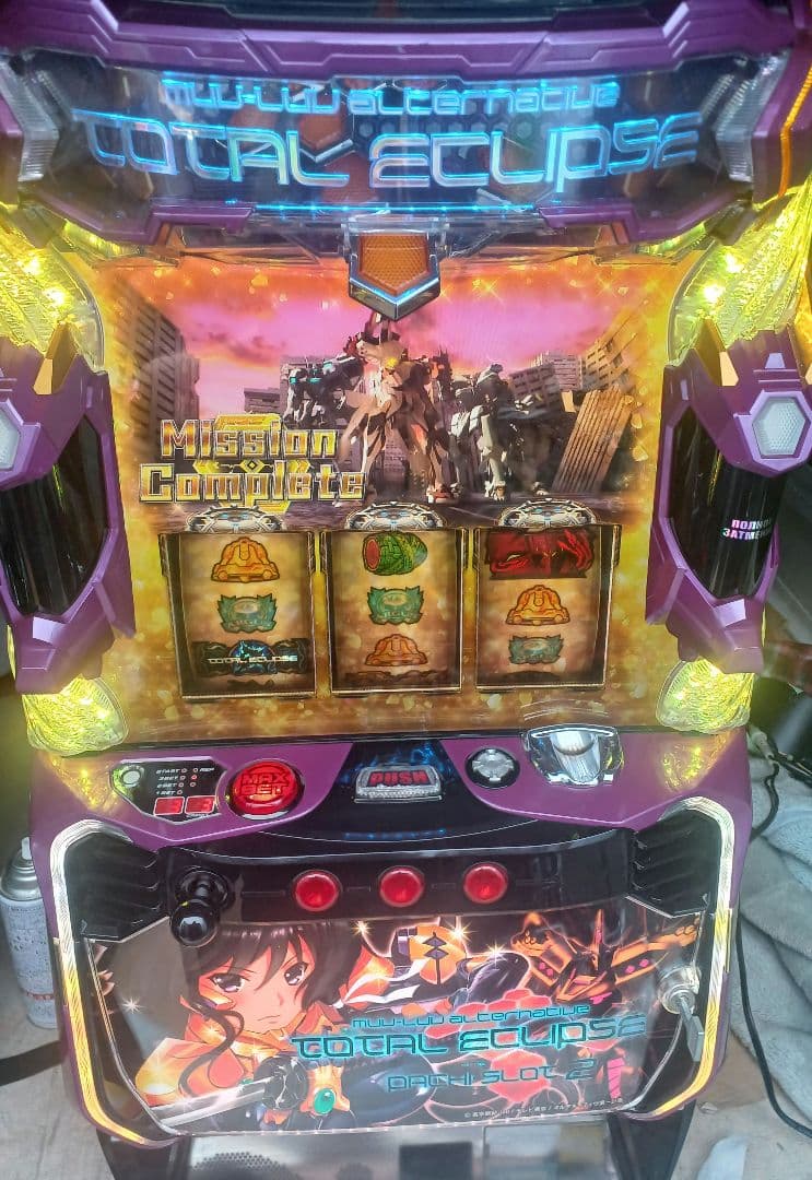 【送料無料】パチスロトータル・イクリプス2　実機