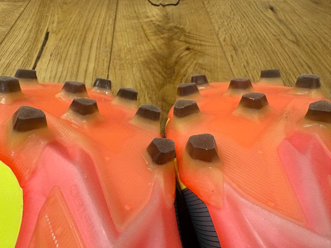 サッカースパイクアディダス プレデター エリート HG/AG 26