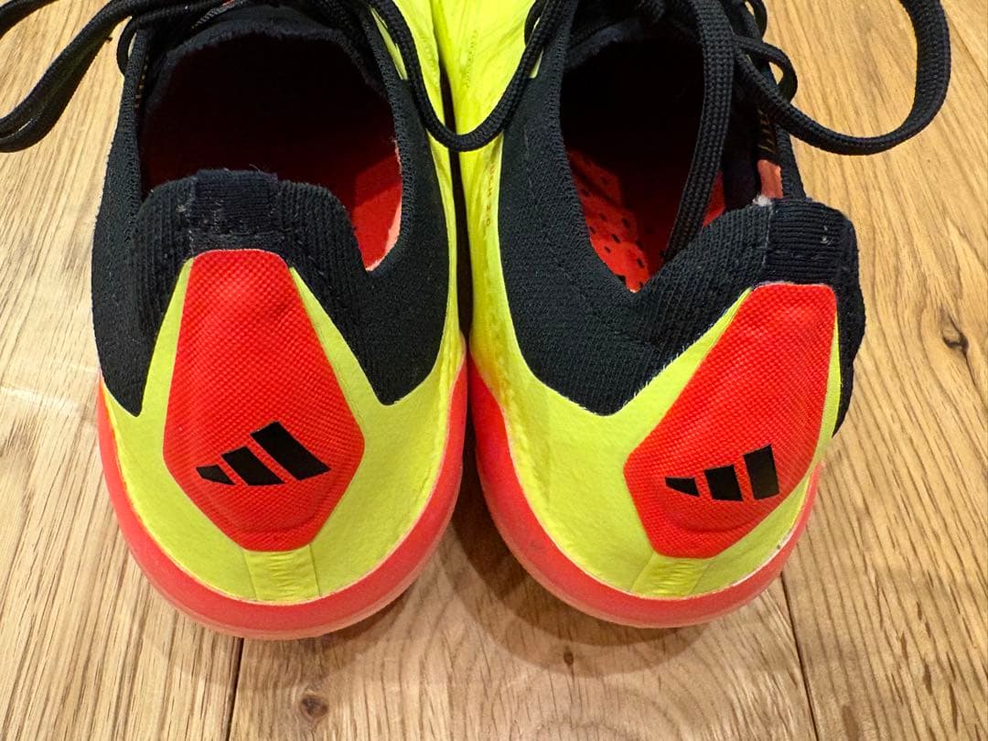 サッカースパイクアディダス プレデター エリート HG/AG 26