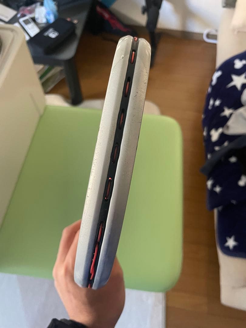 ソフトテニスラケット　レーザーラッシュ70V