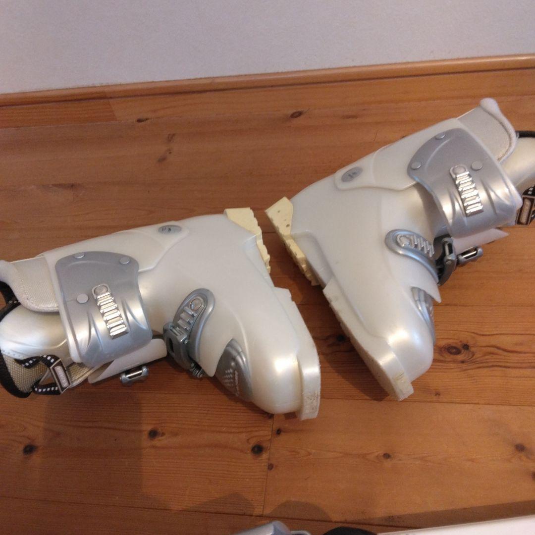 な*み様 ピンクと白のスキーセット