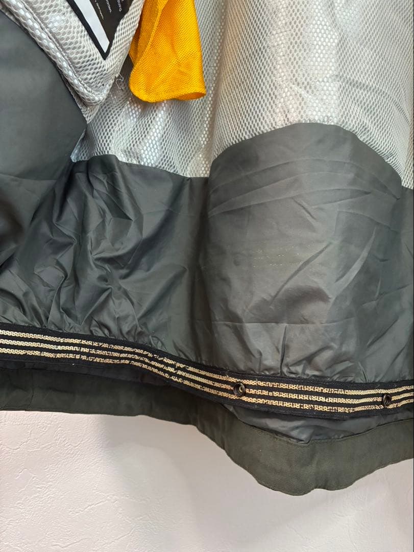 ARBN フード付きジャケット エアーボーン　Mサイズ　スノーボードウェア