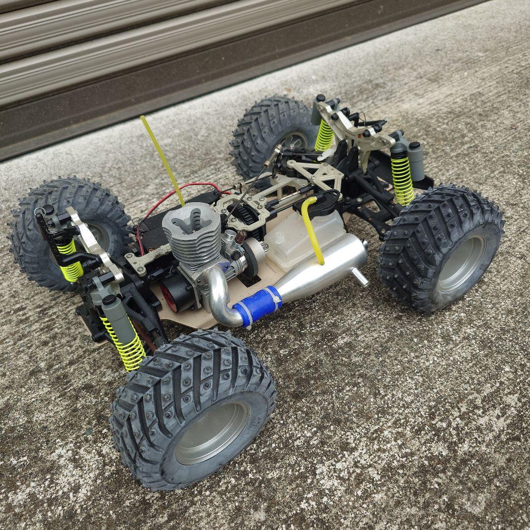ラジコン　エンジンカー　バギー