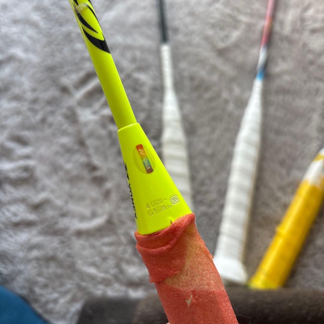 バドミントンラケット 3本セット ジャンク1本