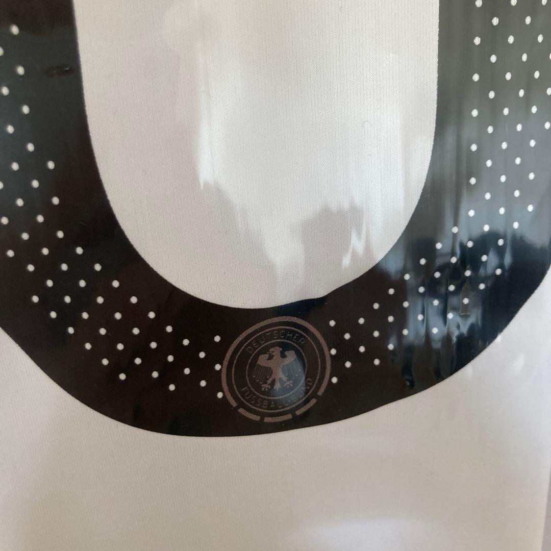 adidas ドイツ代表　ユニフォーム　エジルÖZIL 8番