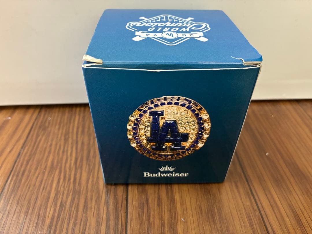 ドジャースワールドシリーズチャンピオンリングフリーマン 9/15球場配布