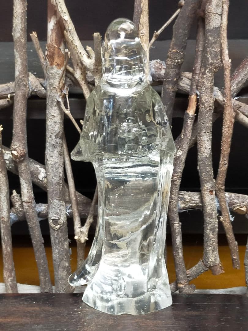 ♥値下げ♥　珍品　硝石製　観音像　３５９ｇ　観音様　観音菩薩　仏像　骨董　水晶風