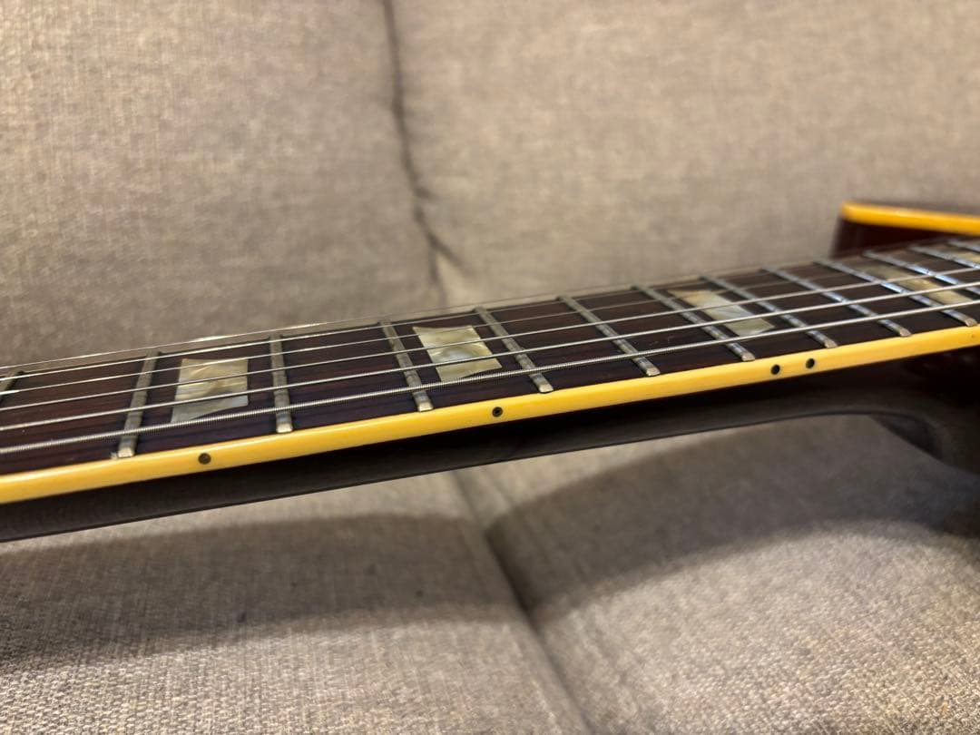 【メルカリ市セール】Heerby 70年代国産レスポール　セットネック