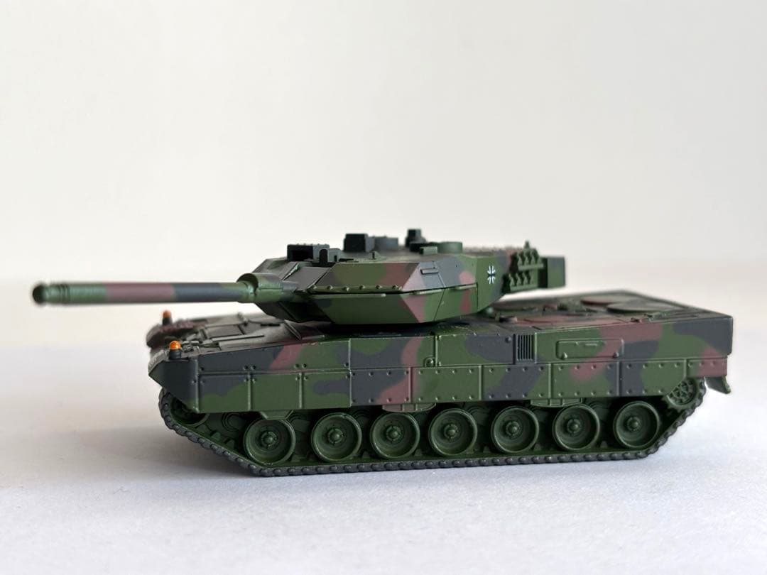 新品　メルクリン　ドイツ軍　レオパルド　2A6 戦車　運搬車　ラスト1両‼️
